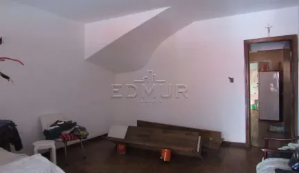 Casa com 2 quartos à venda na Vila Bastos, Santo André  por R$ 560.000