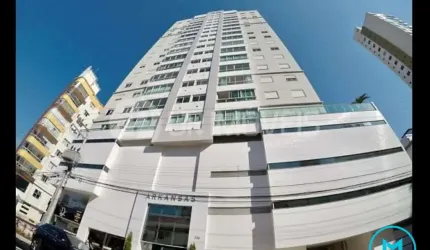 Belíssimo apartamento próximos a uma das regiões mais belas de Balneário Cambori