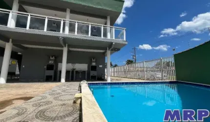 Apartamento com 1 dormitório à venda na Maranduba. Mobiliado. Condomínio com piscina