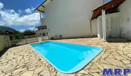 Apartamento à venda em Ubatuba-SP, Maranduba: 1 quarto, com piscina. Aceita financiamento.