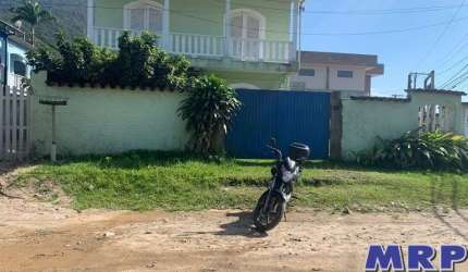 SOBRADO PARA TEMPORADA A 200 METROS DA PRAIA DO SAPE, COM 3 SUITES