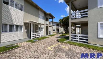 Praia da Maranduba. Apartamento à venda. 2 dormitórios. Com piscina. a 350 metros da praia.