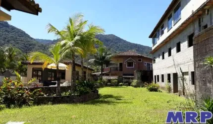 CHALÉS, CASA E APARTAMENTOS NA PRAIA DA LAGOINHA EM UBATUBA