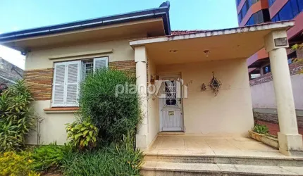 Casa Comercial à venda, com 220m², 3 quartos 1 suíte - Centro - Gravataí / RS por R$ 1.277.000,00