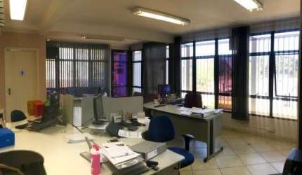 Prédio comercial em Poste  -  Jundiaí