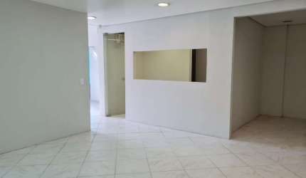 Prédio comercial em Centro  -  Várzea Paulista