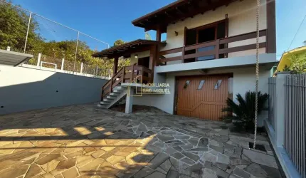 Casa em dois terrenos à venda no bairro Navegantes em Dois Irmãos/RS