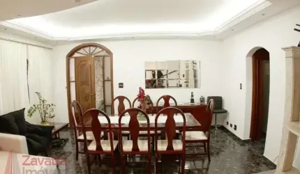 Casa à venda com 239m², 3 quartos e 5 vagas