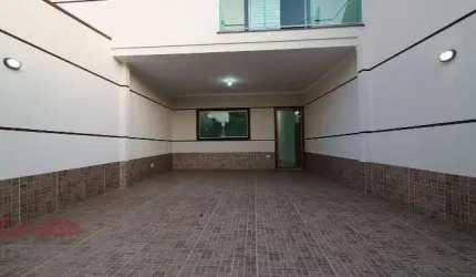 Casa à venda em Vila Maria com 101m², 3 quartos, suíte e 2 vagas de garagem