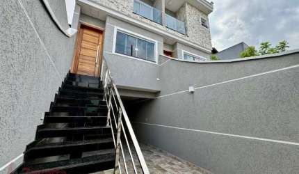 Casa à venda em São Paulo-SP, Vila Medeiros: 3 quartos, 1 suíte, 2 salas, 2 banheiros, 2 vagas de garagem, 150 m². Aproveite!