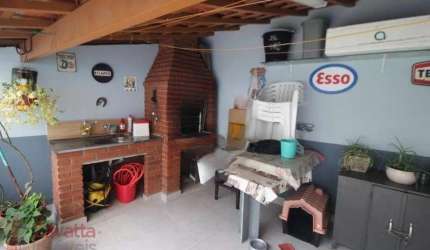 Magnífica casa de 4 quartos, 2 suítes, 2 salas e 4 banheiros na Parada Inglesa - São Paulo. Imperdível!