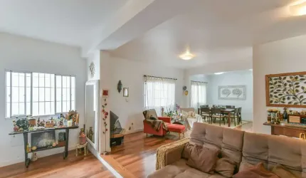 Casa com 5 quartos à venda na Rua Cristóvão Pereira, 539, Campo Belo, São Paulo por R$ 2.690.000