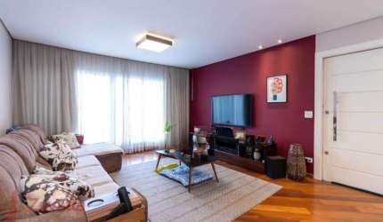 Imperdível: Casa à venda em São Paulo-SP, na Vila Paiva, com 3 quartos, 3 suítes, 3 salas, 4 banheiros, 5 vagas e 391m². Confira!