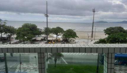 Apartamento à venda no Boqueirão em Santos