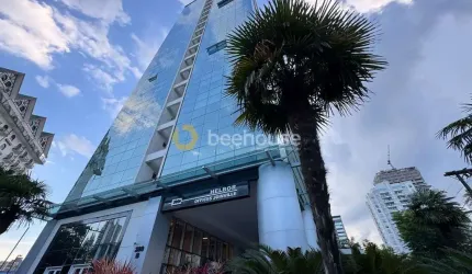 Excelente Sala Comercial no Helbor Office Joinville!-  Mobiliada e pronta para o uso.