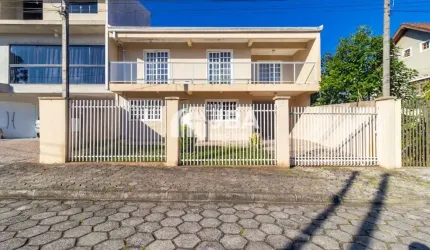 Ampla Casa em Condomínio Bairro Cajuro