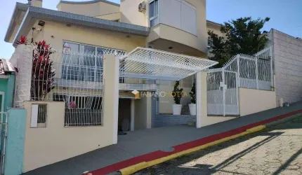 Casa com 3 dormitórios à venda, 334 m² por R$ 1.590.000,00 - Capoeiras - Florianópolis/SC
