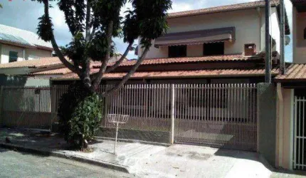 Sobrado com 4 dormitórios à venda, 280 m² por R$ 1.064.000,00 - Bosque dos Eucaliptos - São José dos Campos/SP