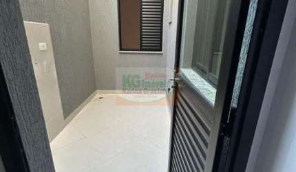 LINDO APARTAMENTO FRENTE | NOVO | 2 DORMITÓRIOS SENDO 1 EXCLUSIVA SUÍTE C/ SACADA | COZ AMERICANA | QUINTAL | 1 VAGA - 50,39 MTS - A VENDA - R$ 369.000,00 - VILA VALPARAÍSO - SANTO ANDRÉ/SP