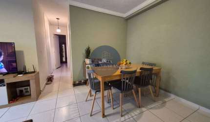Apartamento com 3 quartos, Centro, Itaboraí - R$ 250 mil, Cod: 6253