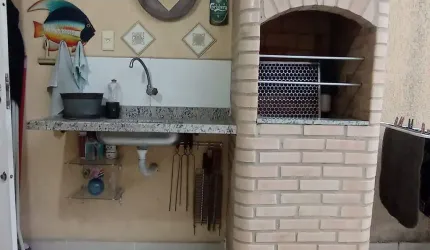 Vendo  casa 03 dormitórios, bairro Califórnia, Nova Iguaçu