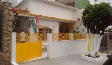 Casa linear com varanda