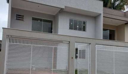 Casa - Sobrado padrão Messiânico