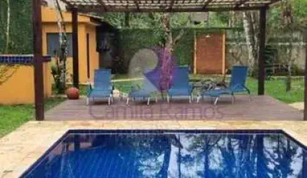 Sobrado com 4 dormitórios à Venda, Camburi - São Sebastião