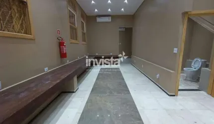 Sobrado à venda, 234 m², uma quadra da praia, Pompéia-Santos
