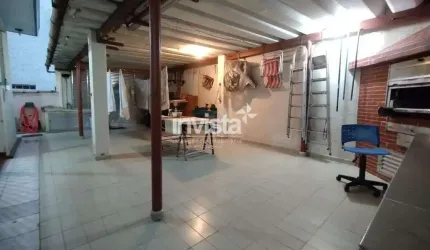 Casa à venda no bairro Ponta da Praia