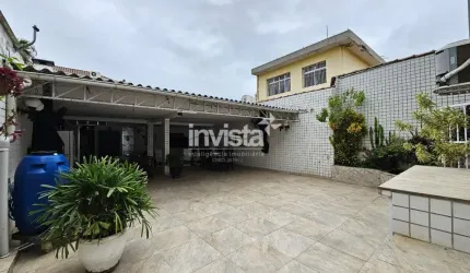 Casa à venda no bairro Ponta da Praia