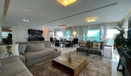 Apartamento Alto Padrão PORTEIRA FECHADA de 4 suítes, 4 vagas frente a praia no Gonzaga em Santos