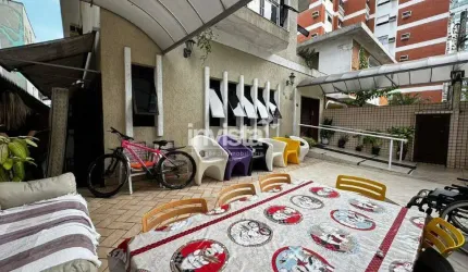 Casa à venda no bairro Ponta da Praia