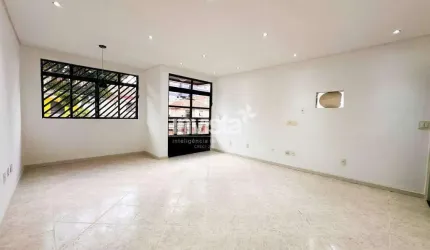 Casa à venda no bairro Embaré