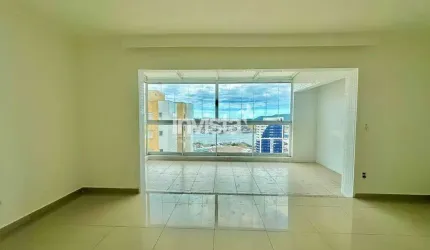 Apartamento à venda no bairro Ponta da Praia