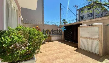 Casa Geminada à venda no bairro Ponta da Praia