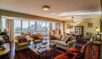 Apartamento luxuoso de 257 m²,3 dormitórios, suíte e 2 vagas.;