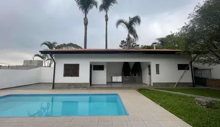 Casa para Venda em Jandira, Jardim do Golf I, 3 dormitórios, 3 suítes, 6 banheiros, 6 vagas