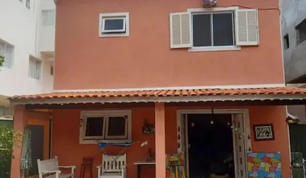 Casa em Condomínio para Venda em Santana de Parnaíba, Suru, 3 dormitórios, 1 suíte, 3 banheiros, 2 vagas