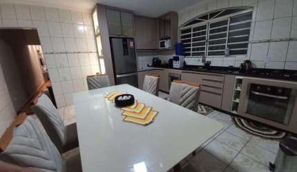 Sobrado para Venda em Sorocaba, Jardim Santo Amaro, 3 dormitórios, 3 banheiros, 3 vagas