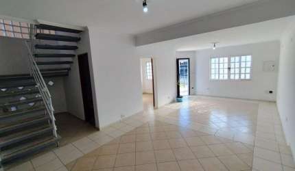 Casa para Venda em Sorocaba, Wanel Ville, 4 dormitórios, 1 suíte, 3 banheiros, 2 vagas