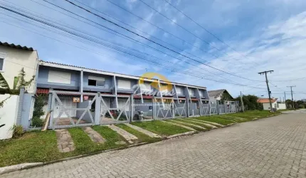 DUPLEX APENAS DUAS QUADRAS DO MAR NO CENTRO DE IMBÉ