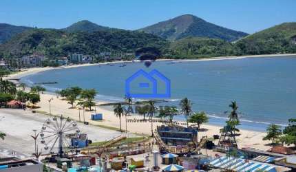 Cobertura Duplex à venda no Centro - 4 dormitórios, sendo 2 suítes, 2 salas, cozinha, 3 vagas de ga