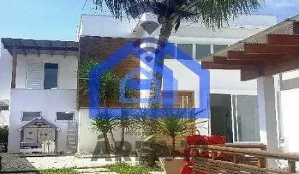 Sobrado à Venda no Sumaré - 4 dormitórios, sendo 4 suítes, 2 salas amplas, 4 vagas na garagem - Car