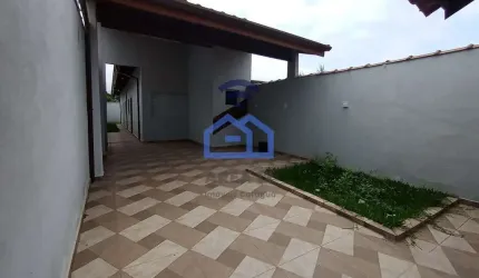 Casa à venda no bairro Praia das Palmeiras em Caraguatatuba, SP - 2 dorm sendo 1 suíte,  2vagas 90m