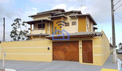 Sobrado amplo à venda no bairro do Indaiá em Caraguatatuba, SP - 292m² com 5 dormitórios, área gour