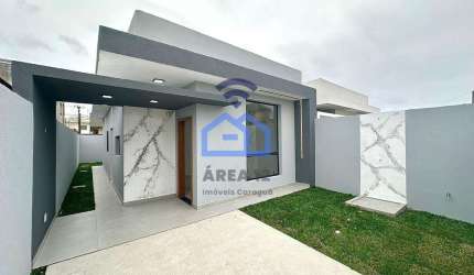 Casa à venda, com um acabamento diferenciado, 2 dormitórios, 2 banheiros, no bairro do Golfinho em