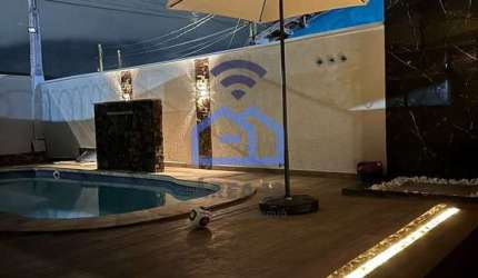 Casa à venda, com piscina, 3 dormitórios, mais 6 kitnets, no bairro do Golfinho em Caraguatatuba, S
