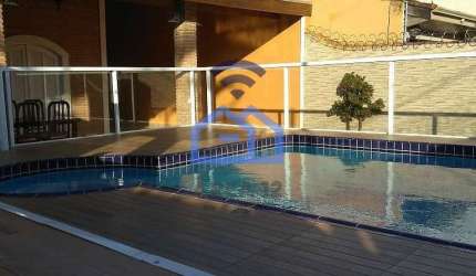 Casa com edícula à venda no bairro da Martim de Sá em Caraguatatuba, SP - Com piscina e área gourme