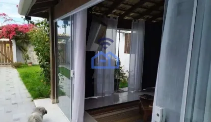 Excelente Casa à venda localizada a apenas 50m da Praia no bairro do Porto Novo em Caraguatatuba, S